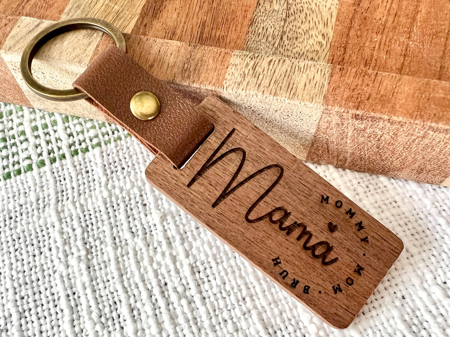 Mama Keychain