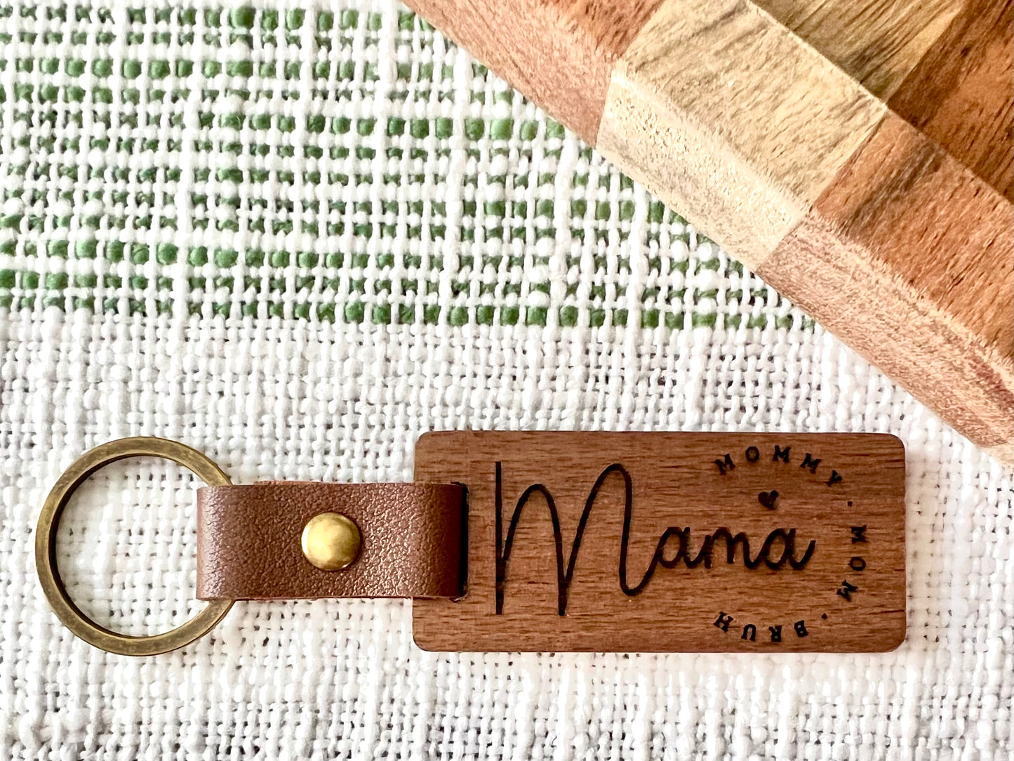 Mama Keychain